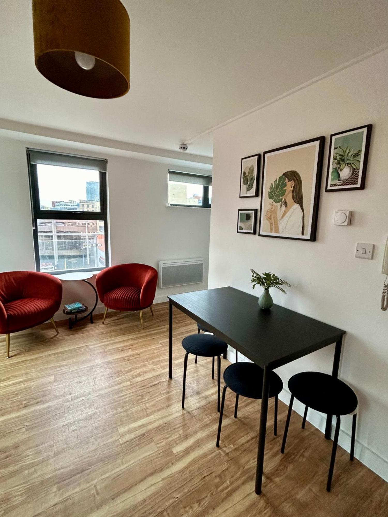 Centre 2 Bed With A Balcony Apartamento Manchester